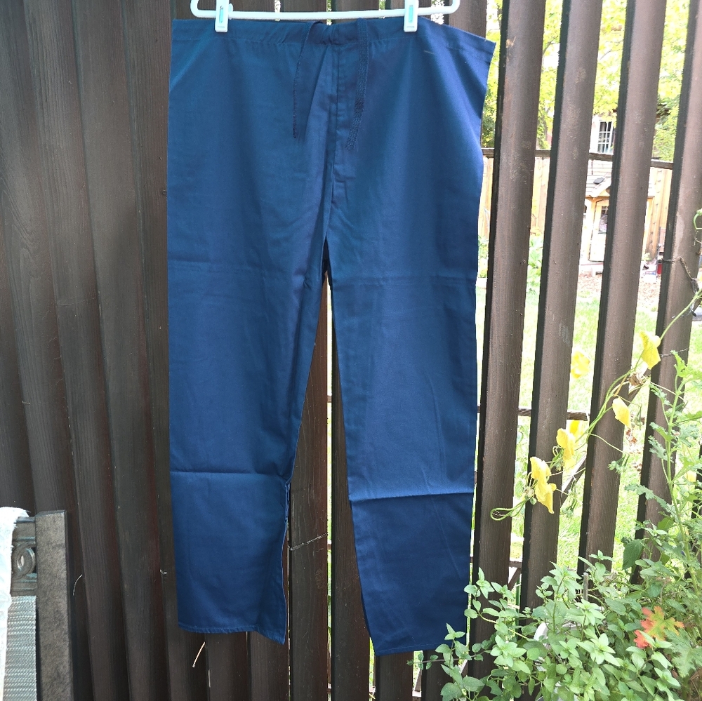 Fashion Seal Healthcare scrubs pants size medium